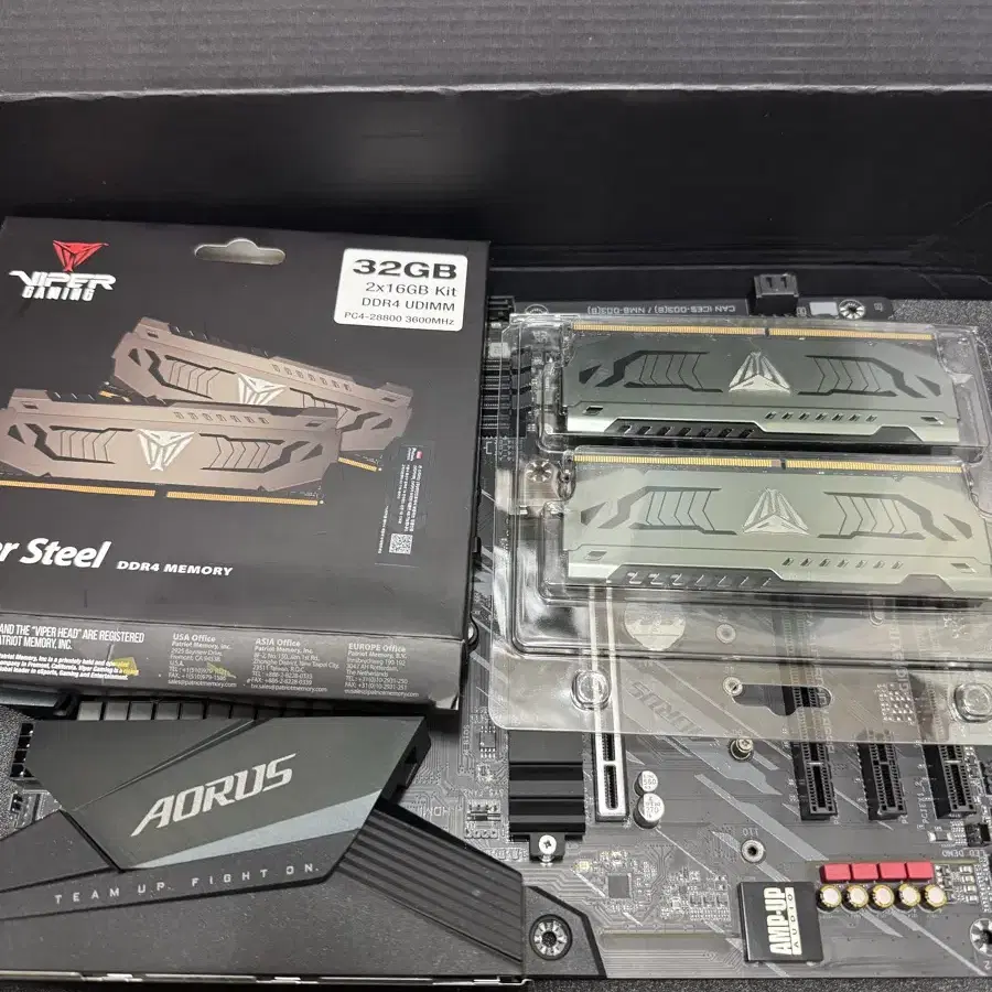 바이퍼 ddr4 16g x 2  긱바 어로스 b550 엘리트