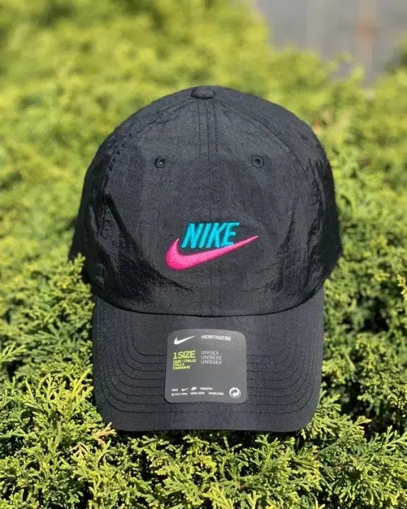 NIKE 나이키 초레어 헤리티지86 나일론 플라밍고 핑크/청록 볼캡 모자