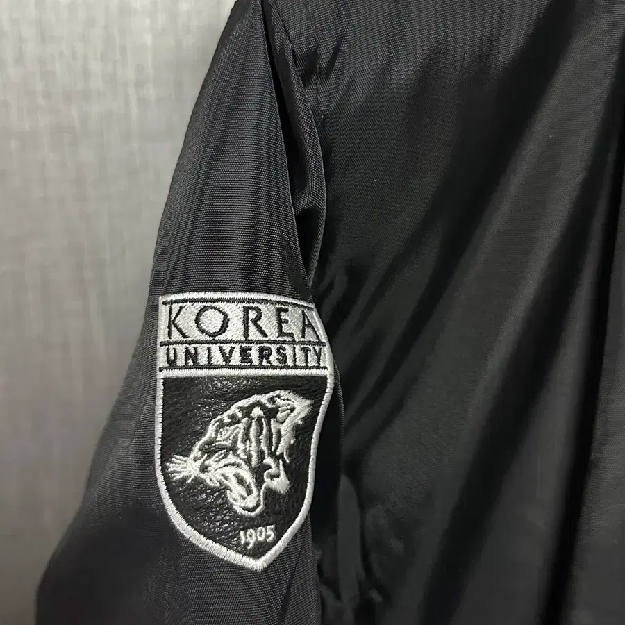 Korea University Unisex Dobbah New Product #고려대학교과잠,#고려대학교돕바,#고대롱패딩,#고대돕바,# 고려대학교패딩 on Bunjang Global Site.