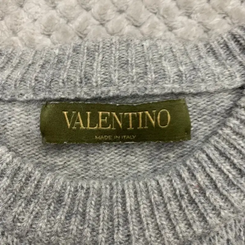 VALENTINO 발렌티노 이글 라운드 니트 A00697