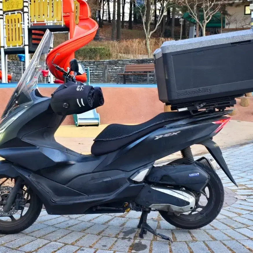 21년식 PCX125 블랙 배달세팅 팝니다