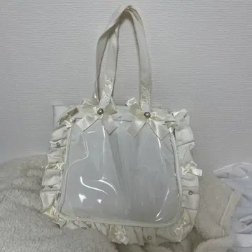 자카마트 이타백 A4 화이트 출시 5주년