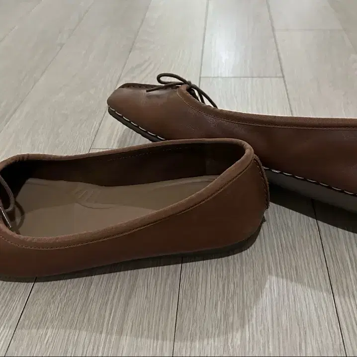 (CLARKS)클락스 플랫슈즈(발레리나슈즈)240