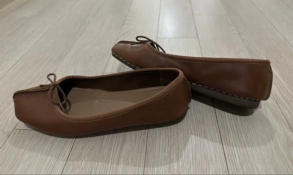 (CLARKS)클락스 플랫슈즈(발레리나슈즈)240