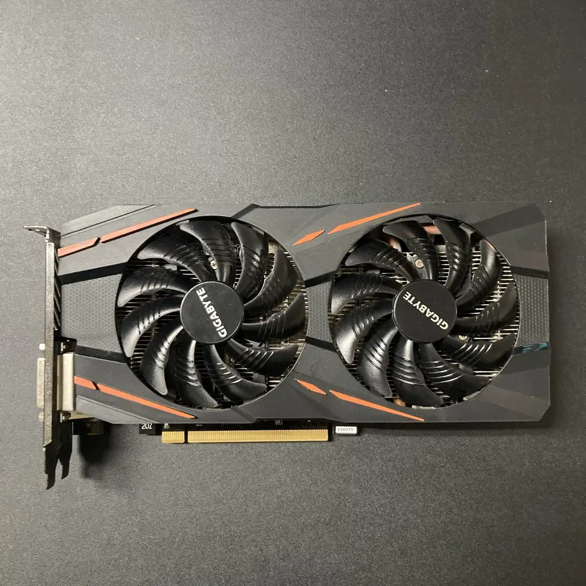 기가바이트 rx470 배송비 포함