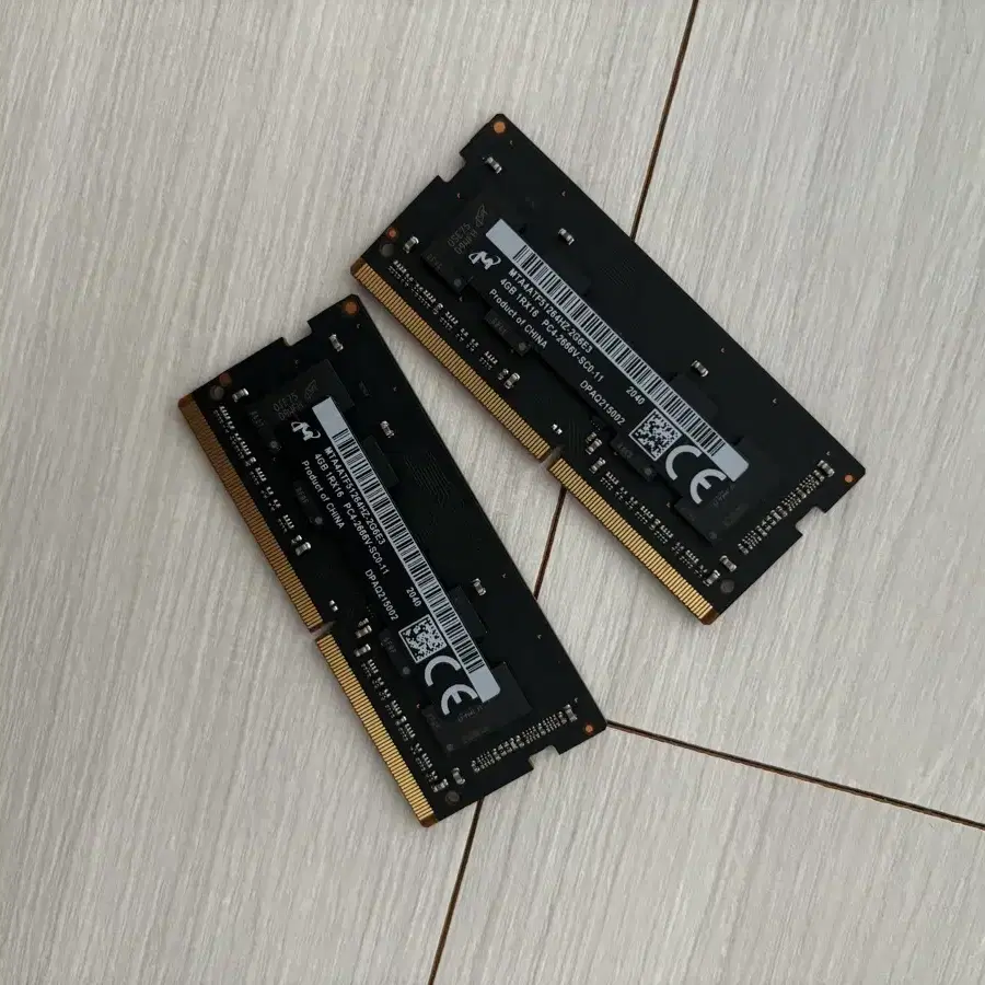 (택포) 애플정품 SSD 4GB + 4GB 일괄