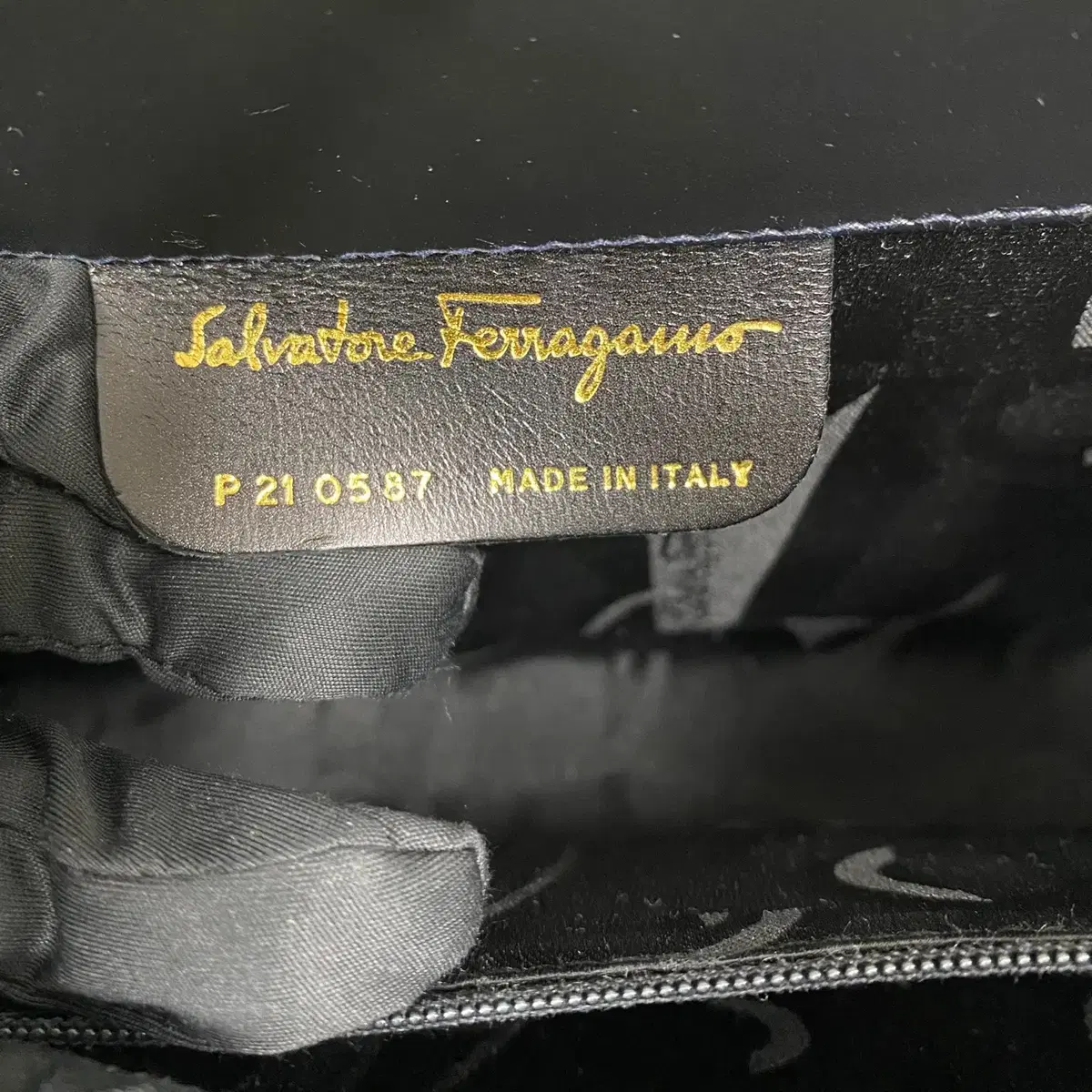 FERRAGAMO / 빈티지 페라가모 골드 간치니 버클 클러치 / 체인백