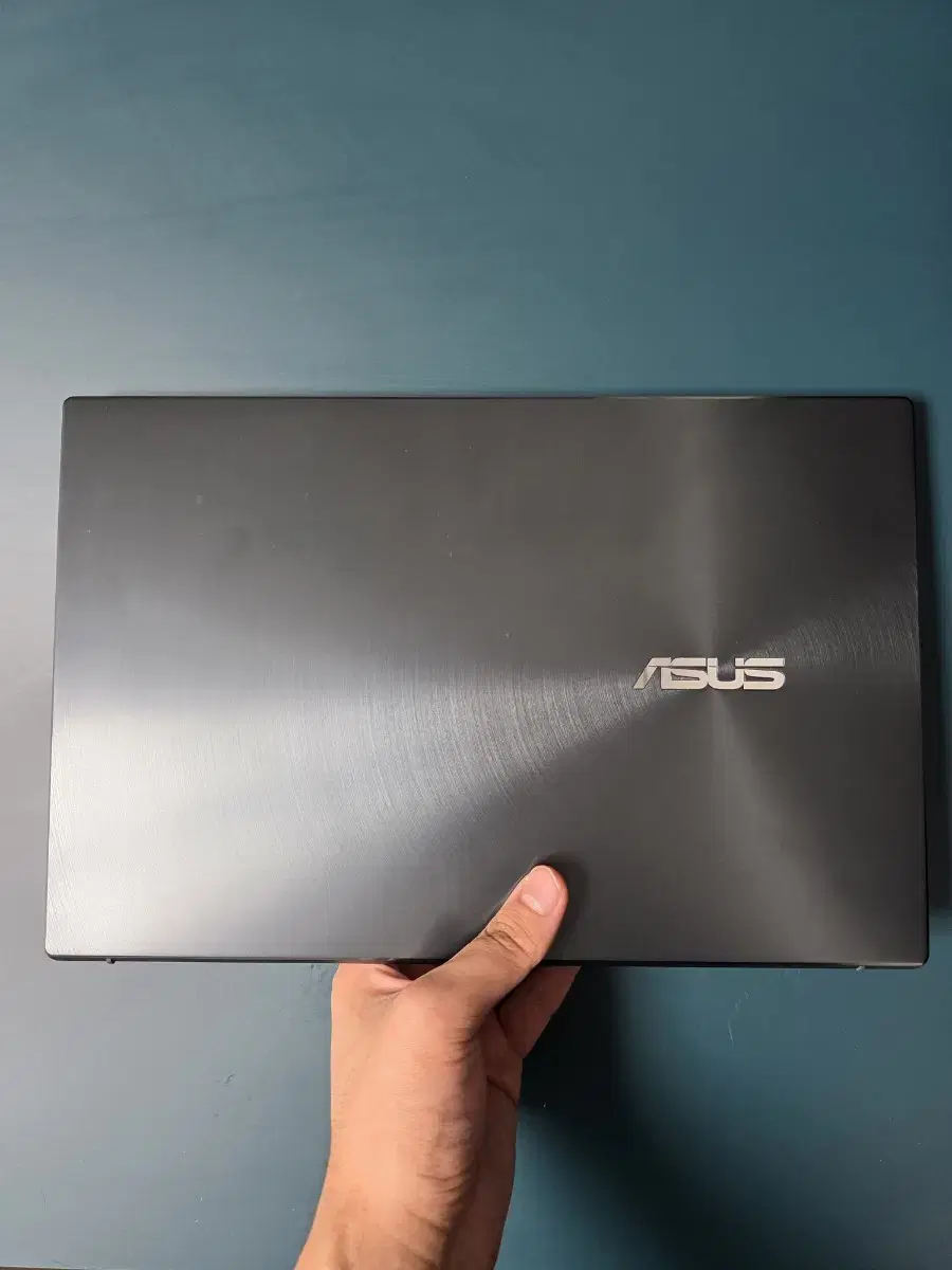 185만원짜리 노트북 82만원에 판매합니다 (Asus Zenbook)