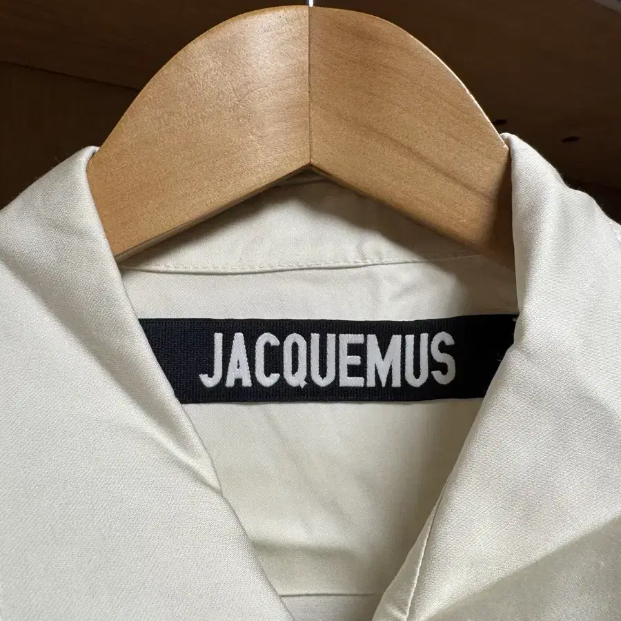 자크뮈스 Jacquemus 오버핏 셔츠 34