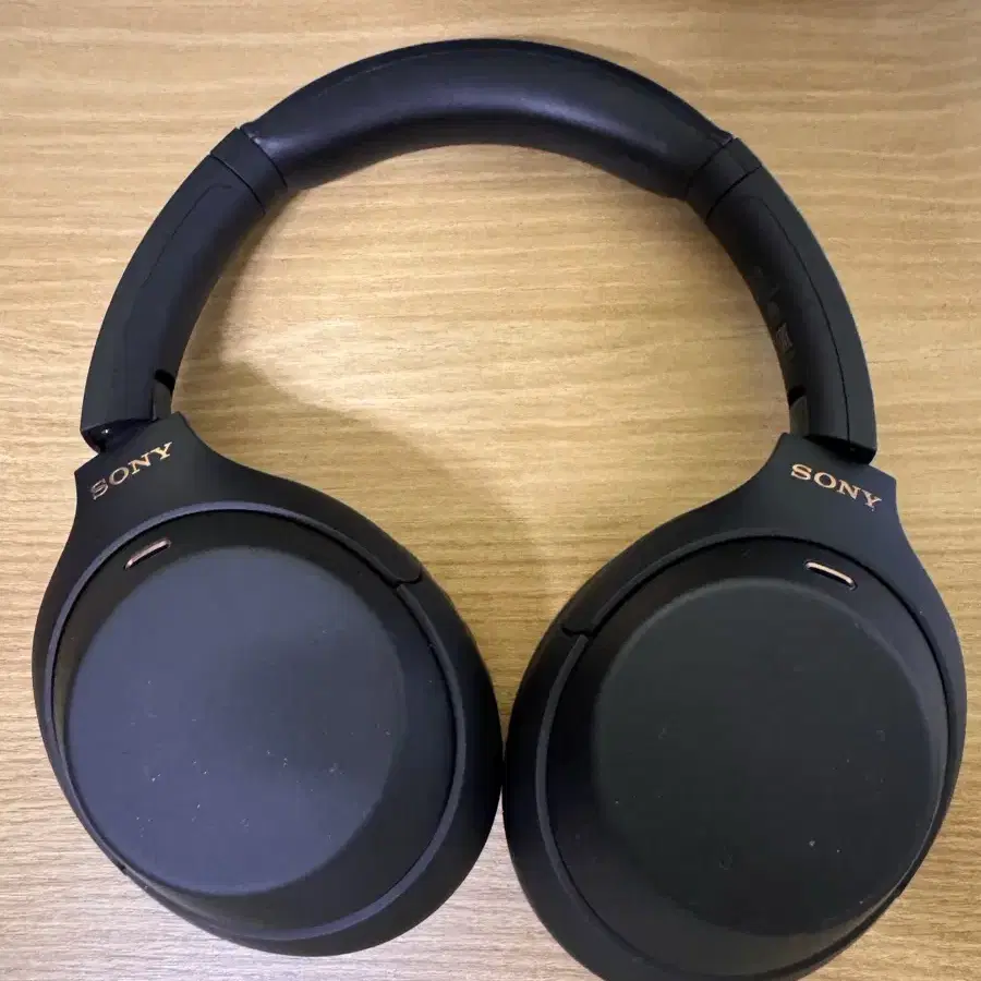 SONY WH-1000XM4 헤드폰