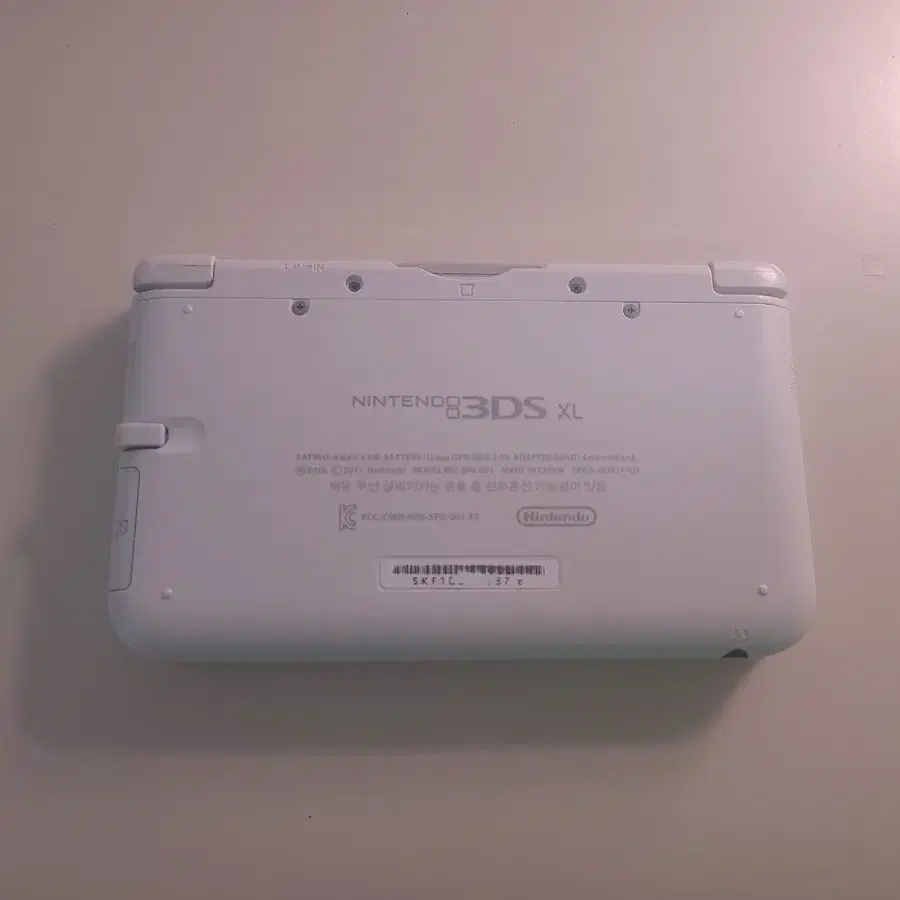 닌텐도 3DS XL 화이트 포켓몬뱅크+썬문체험판 (충전기+터치펜O)