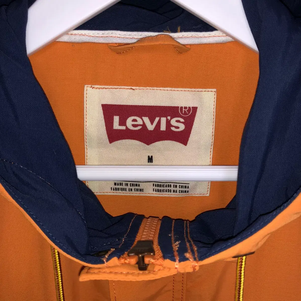 Levi's 리바이스 오렌지 컬러 후드 집업 자켓 (M)