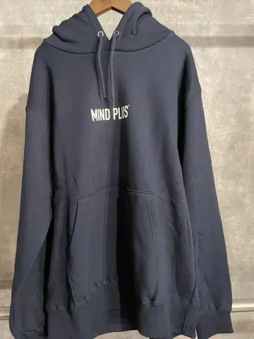MIND PLUS 네이비 후드티 백 프린트 XL