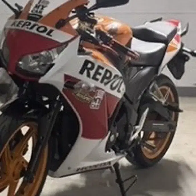 cbr300r 16년식