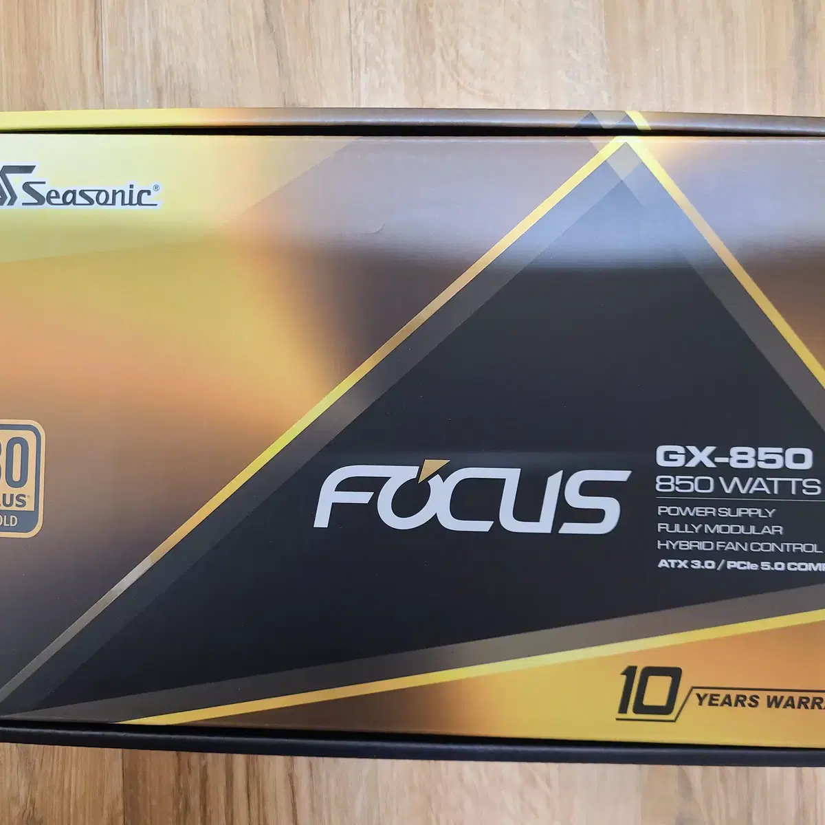 시소닉 NEW FOCUS GOLD GX-850 ATX 3.0 팝니다