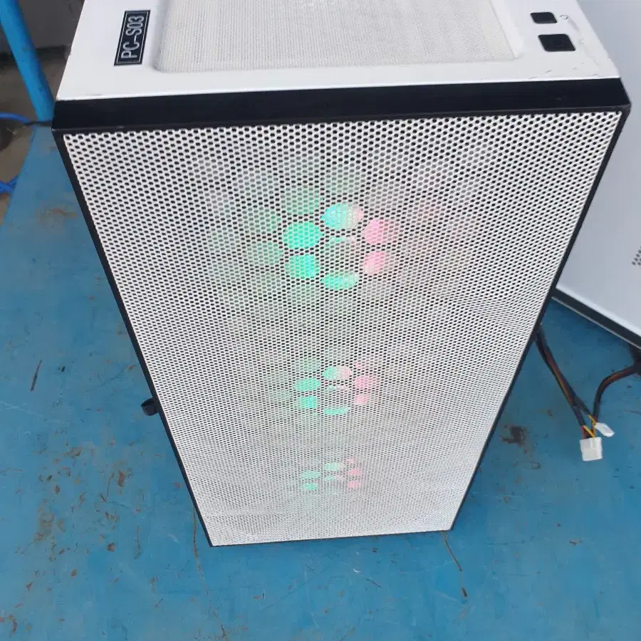 darkFlash DLX21 RGB MESH 강화유리 (화이트)