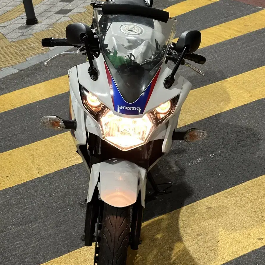 [2만키로] 혼다 Cbr125r 건담 125 알차 오토바이 판매