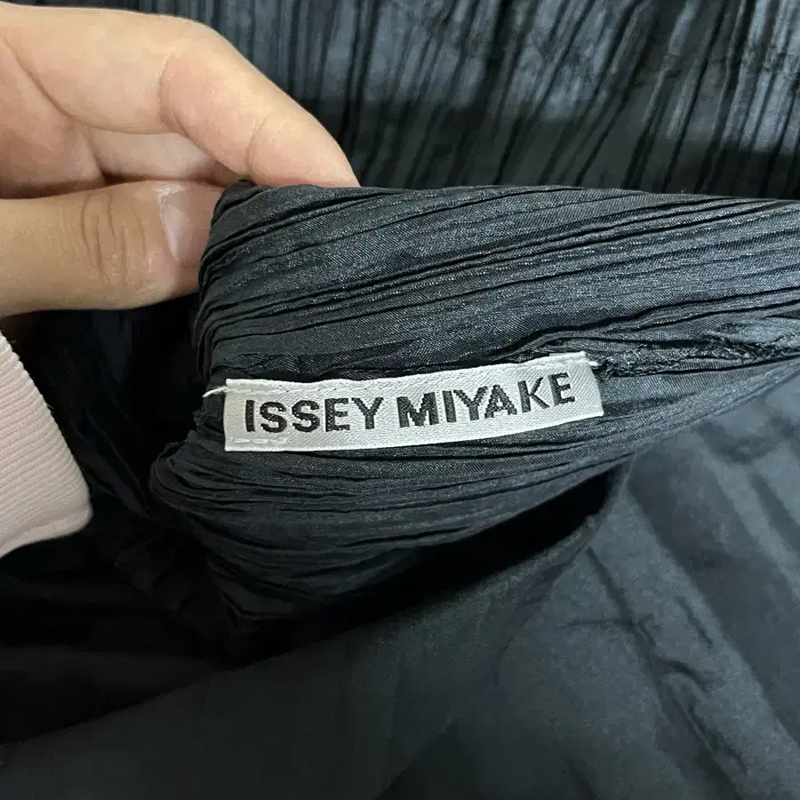 이세이미야케 ISSEY MIYAKE 플리츠 드레스 블랙