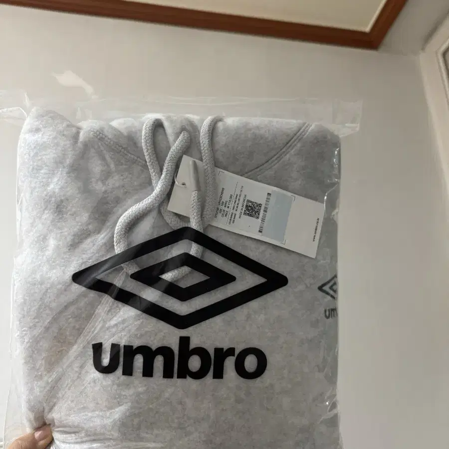 umbro  후드티