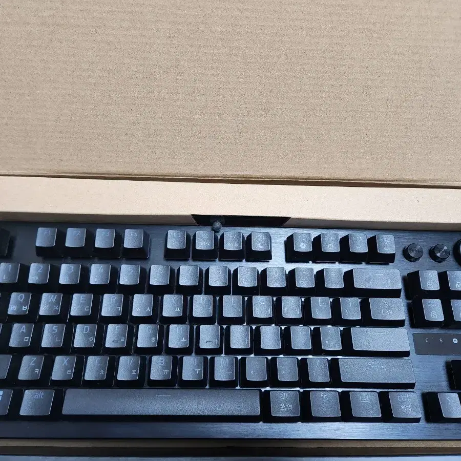 RAZER 헌츠맨 V3 PRO TKL 중고 판매합니다