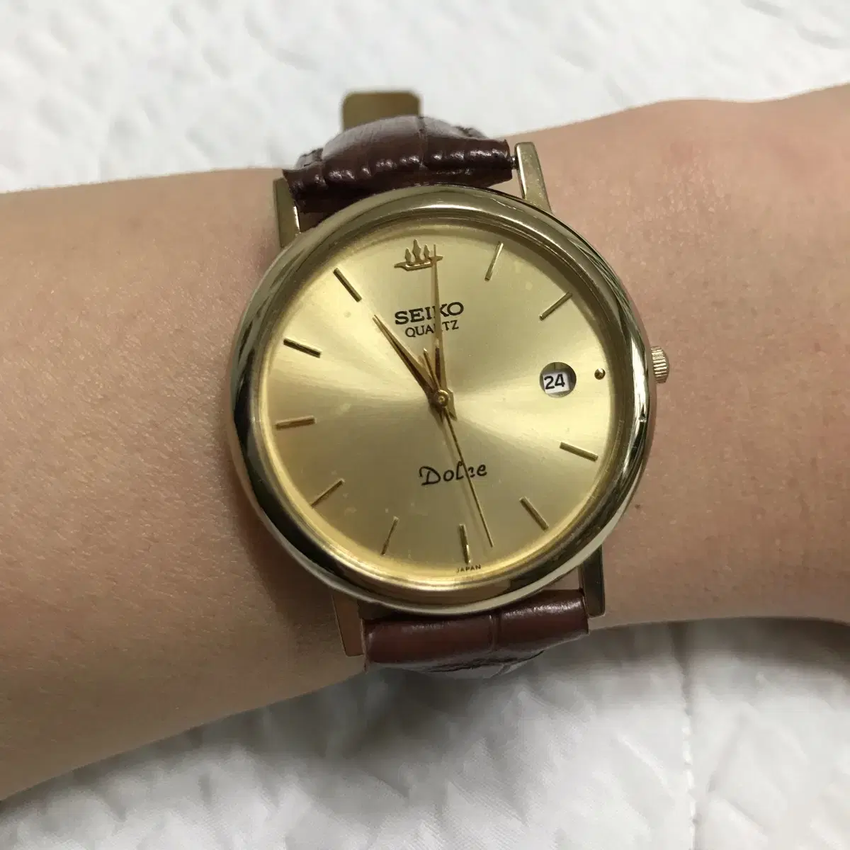 세이코 돌체 왕관 금장 쿼츠 시계 빈티지 seiko Dolce watch