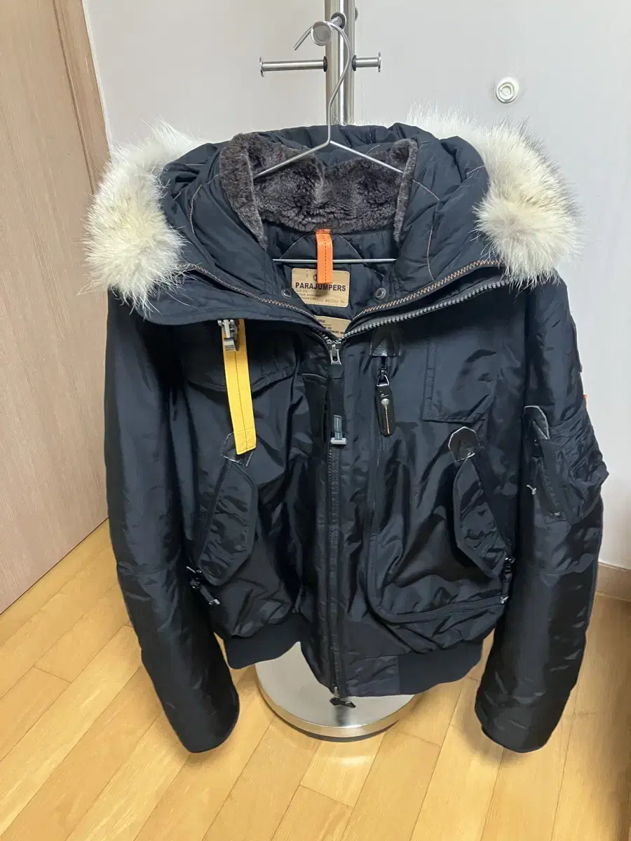 파라점퍼스 고비19fw a급 판매 or m,s사이즈 교신