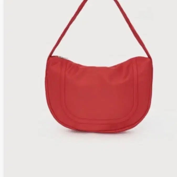 마뗑킴 matin kim 이지백 레드 easy bag in red