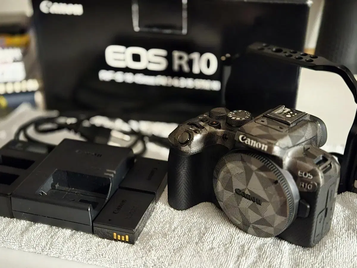 캐논 eos r10 카메라 바디, rf50mm 단렌즈 키트판매합니다