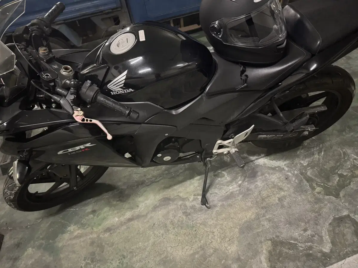 cbr125 11년식 판매합니다