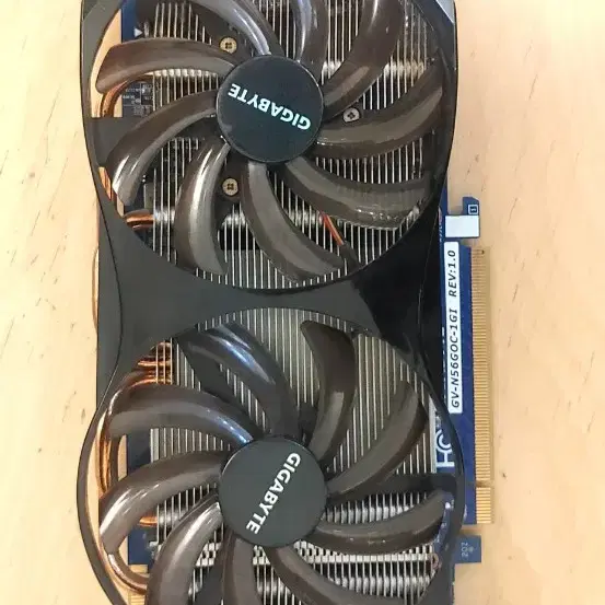 기가바이트GTX560  1G 윈드포스