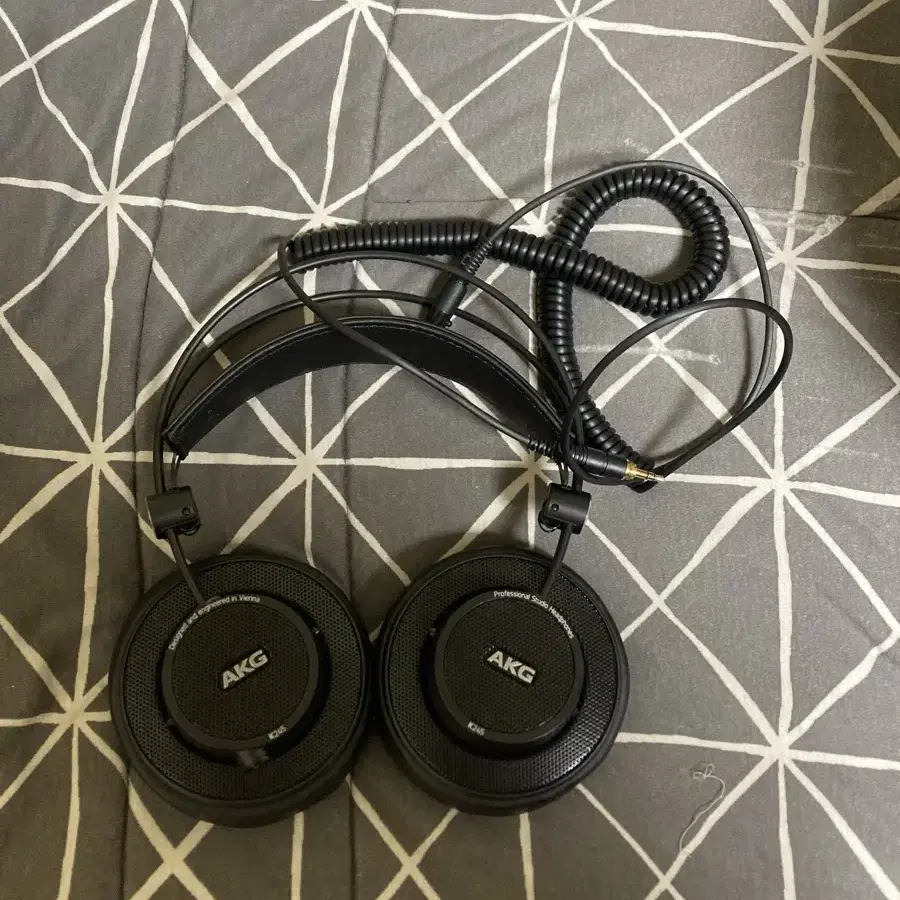 akg k245 팝니다