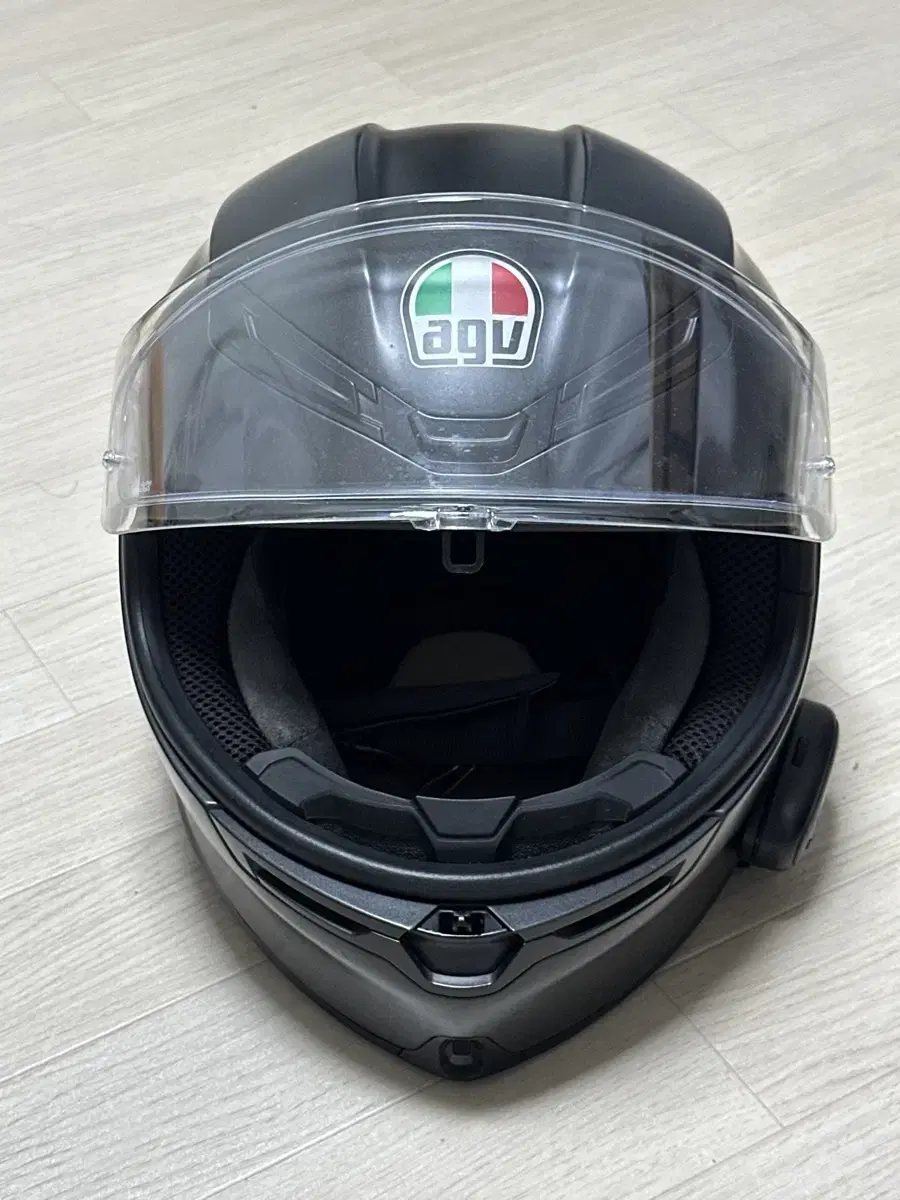 AGV k6 블랙 m사이즈