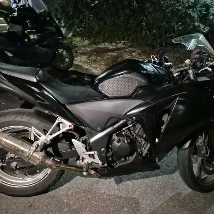 cbr250r 판매합니다