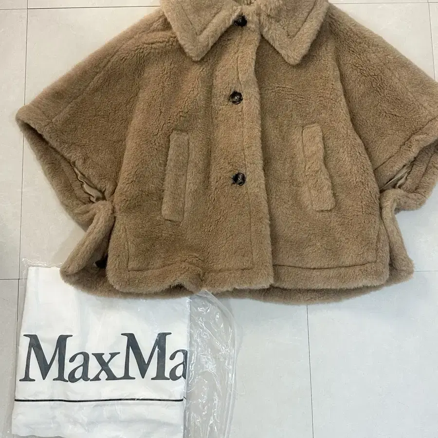 25신상 막스마라 케이프, max mara 테네브레 테디 케이프