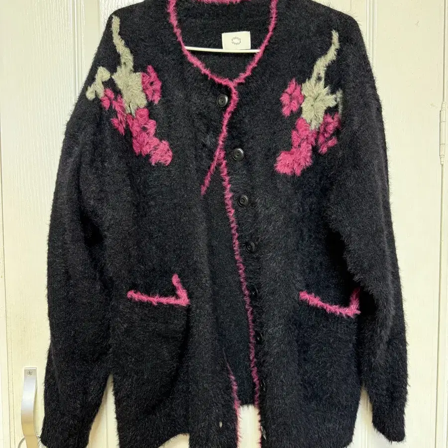 Handmade Grape Hairy Cardigan (Black)팝니다