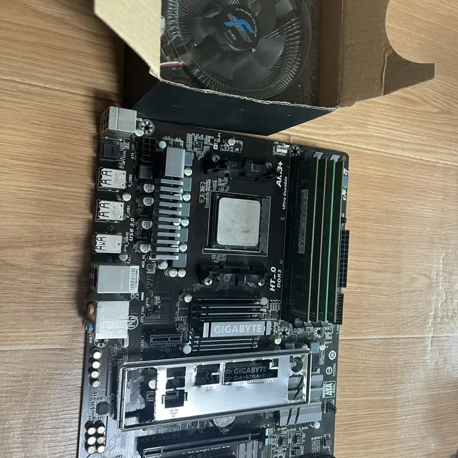 FX8300(팔병장) + DDR3 12800U 4Gx4개