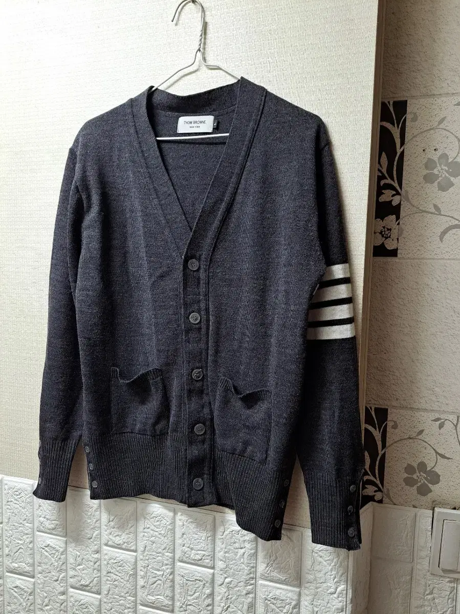 Tom Browne Cardigan Size M