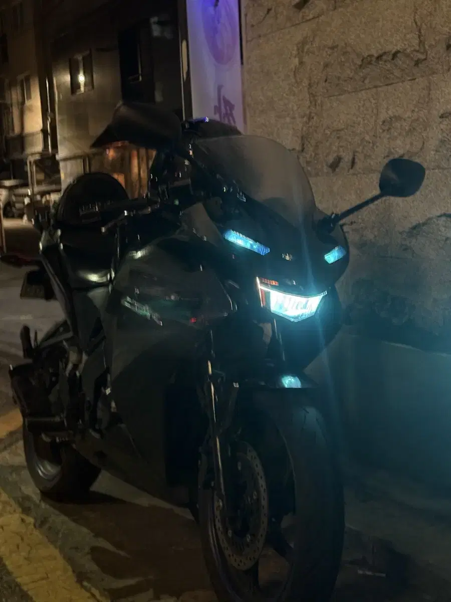 Cbr125 12년식 27,000키로 판매합니다.