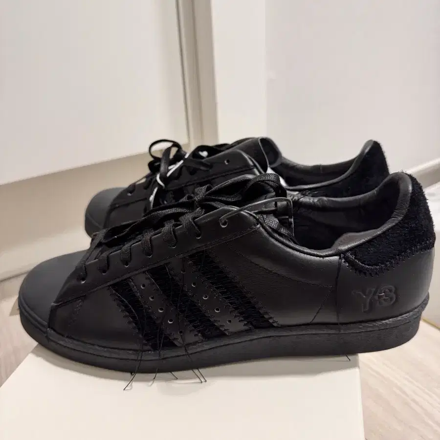 아디다스 Y-3 Superstar Triple Black