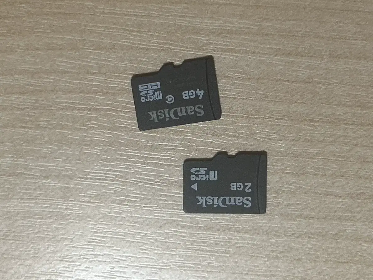 SANDISK SD카드 국내정품 4GB/2GB 메모리 판매합니다!!