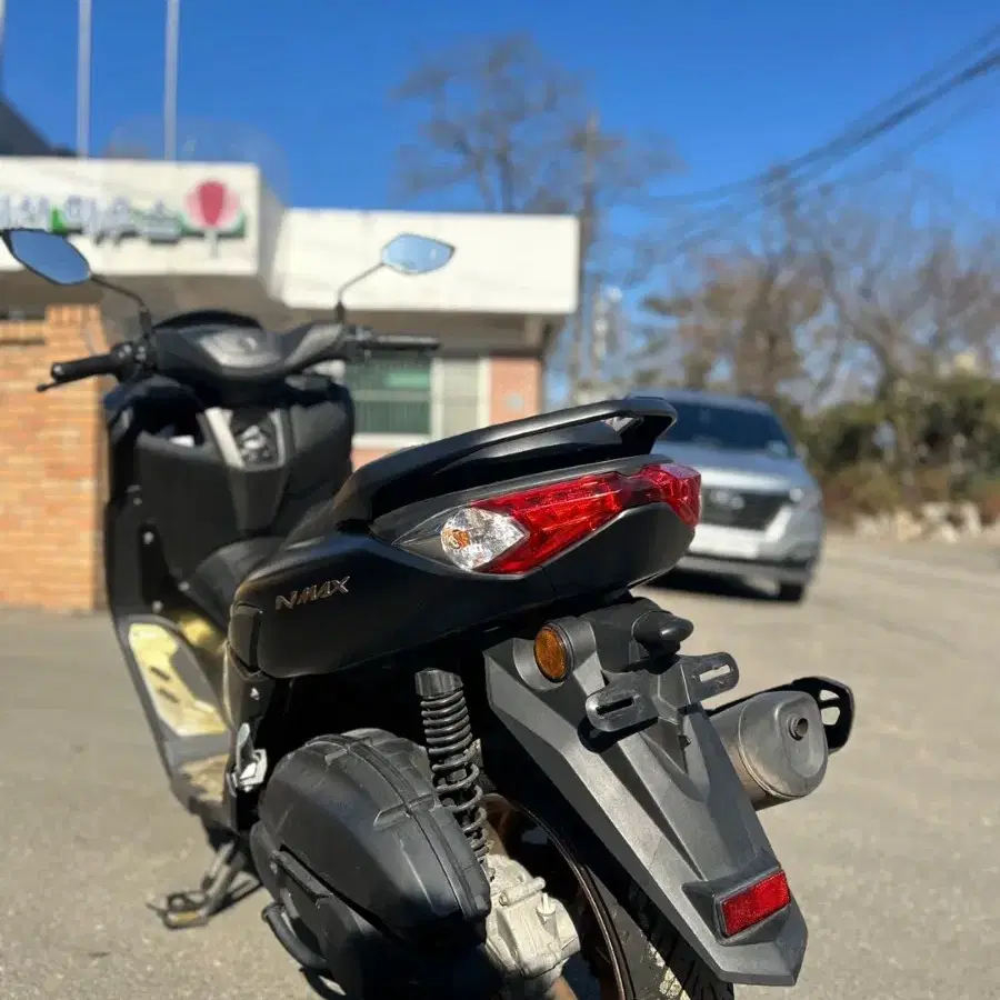 Nmax125