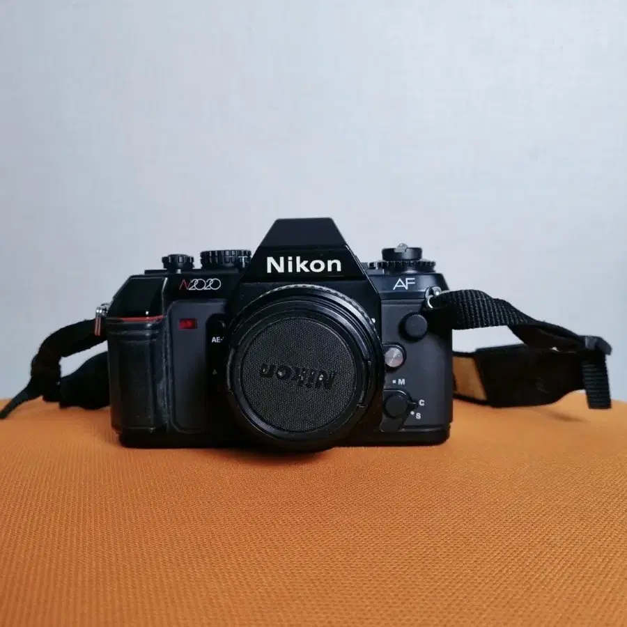 NIKON N2020 AF 35mm 필름 카메라