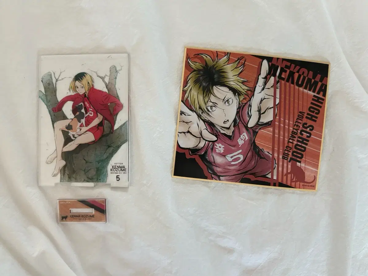 Haikyuu Kenma Barefoot acrylic Kenma Color Paper