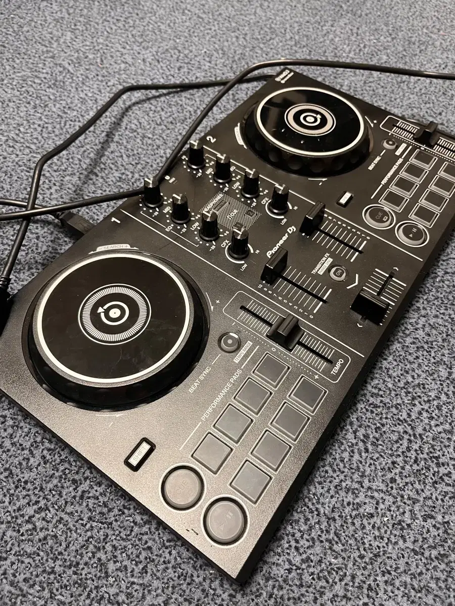 Ddj 200