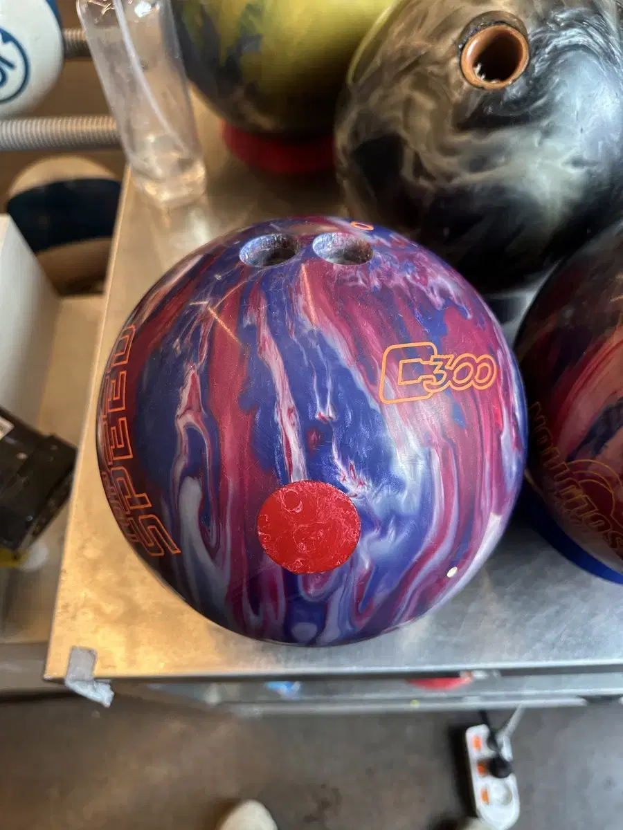 Colombia 300 Top Speed Bowling Ball