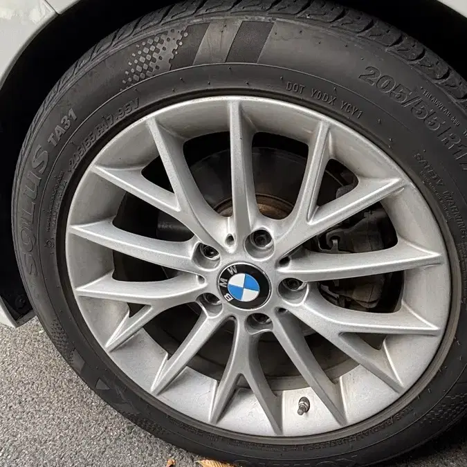 BMW F20 순정 380 휠 타이어 판매합니다