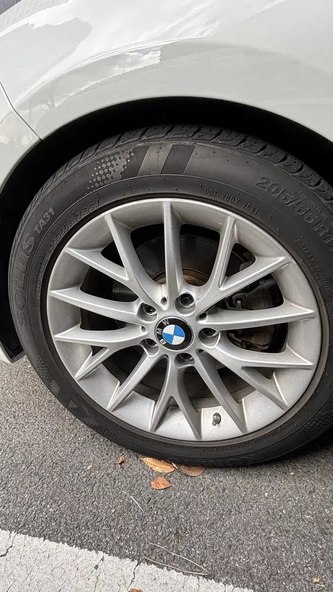 BMW F20 순정 380 휠 타이어 판매합니다