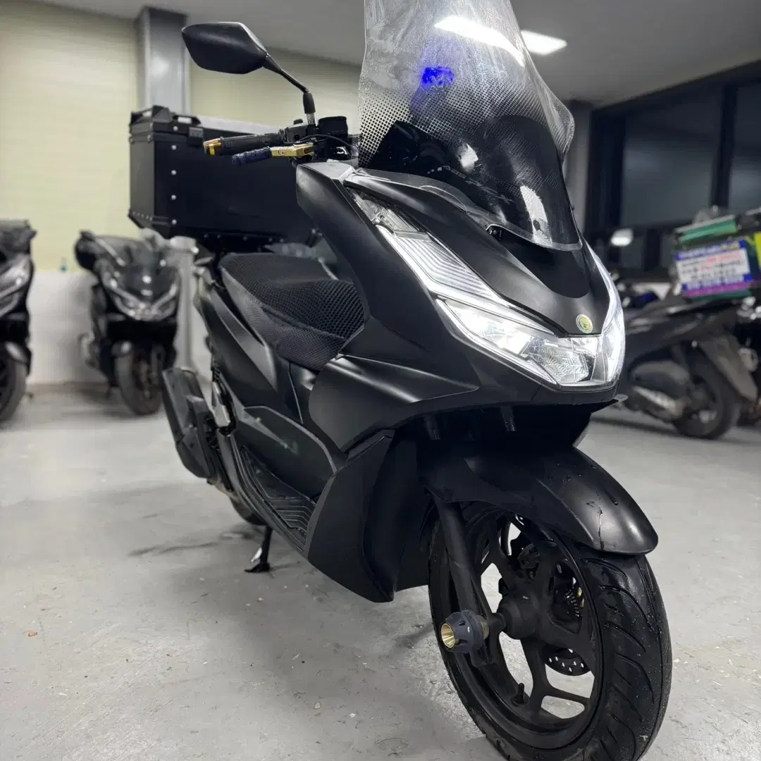 혼다 PCX125 ABS 21년식 2만Km 판매합니다