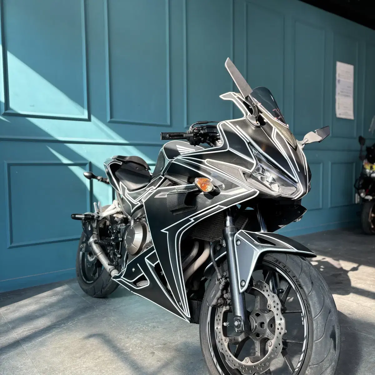 16년식 혼다 cbr500r 판매합니다.