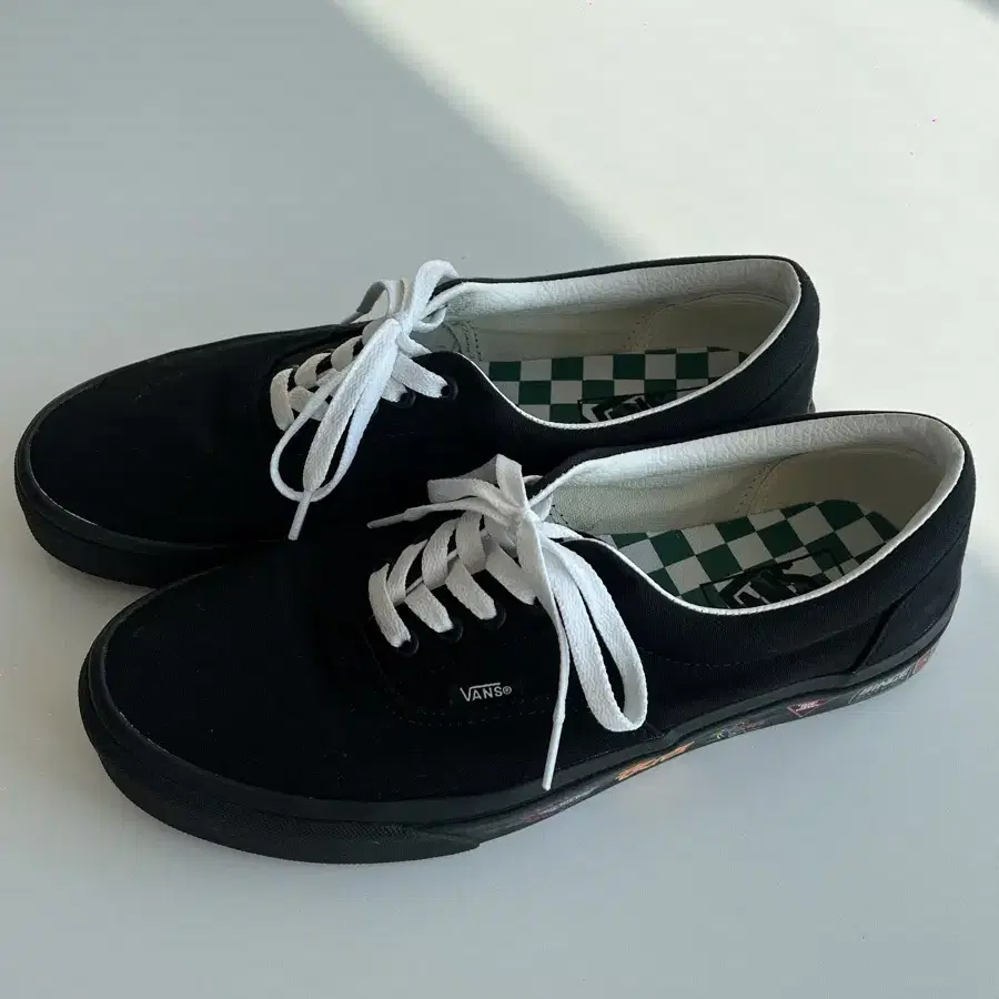 Vans 반스 에라 마켓 블랙 270 (네온)